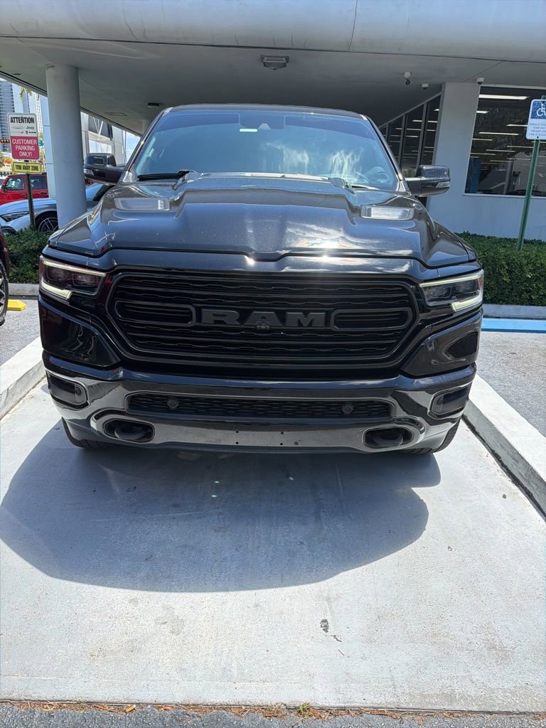 Used 2024 RAM 1500 Limited AWD/4WD image 2
