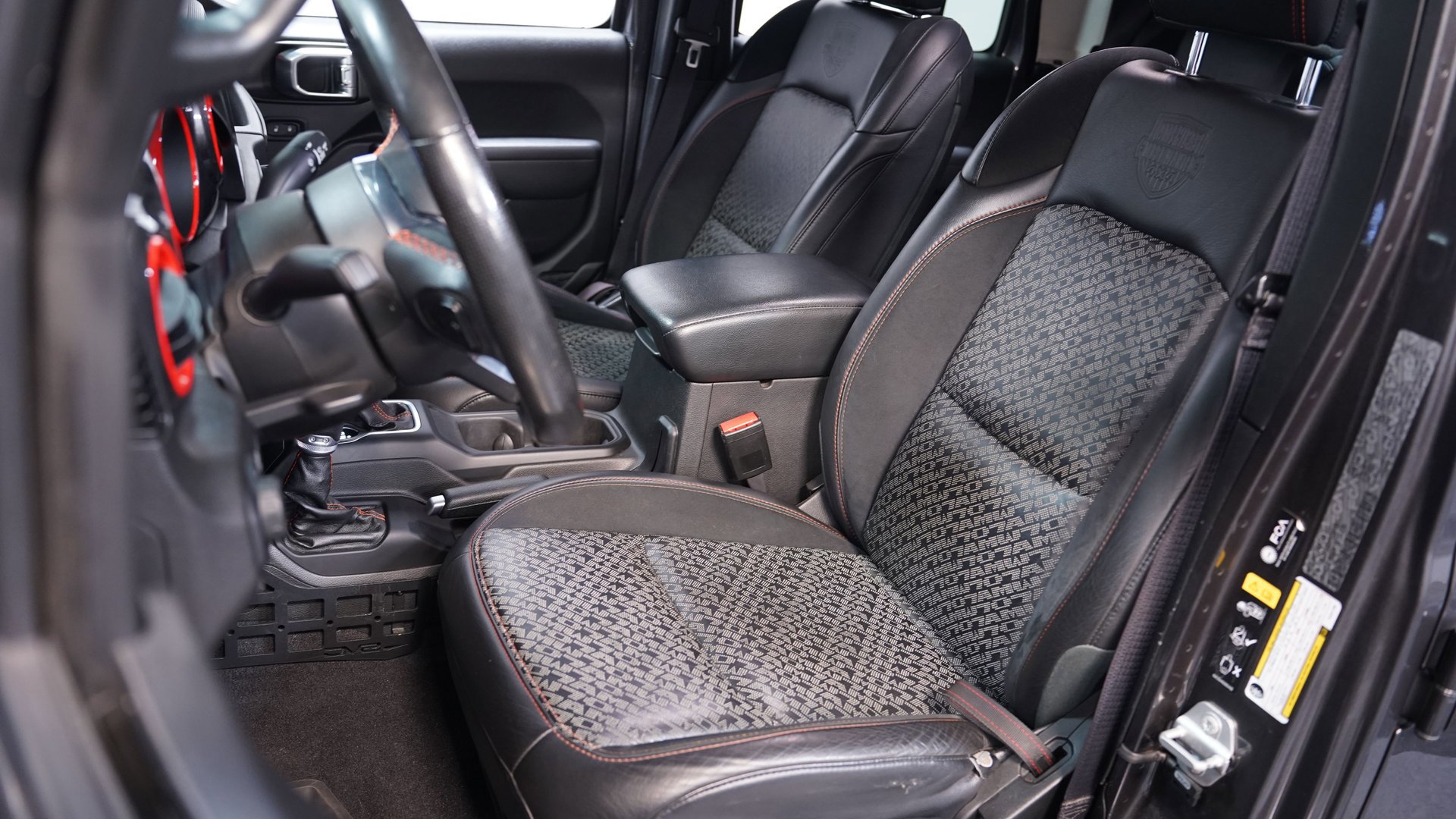 Used 2023 Jeep Gladiator Rubicon w/ LED Lighting Group image 33