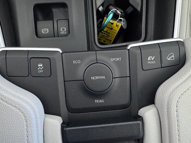 Used 2024 Toyota Grand Highlander AWD Hybrid image 22