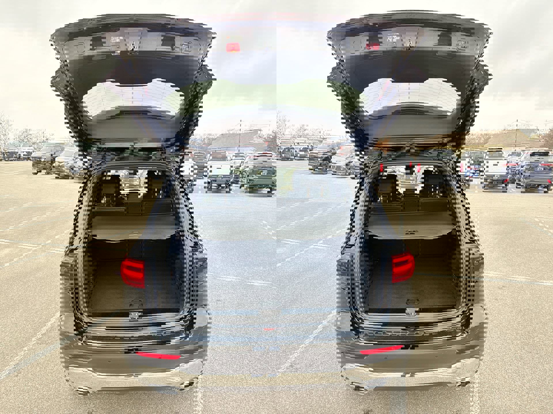 Used 2024 Mercedes-Benz GLB 250 image 27