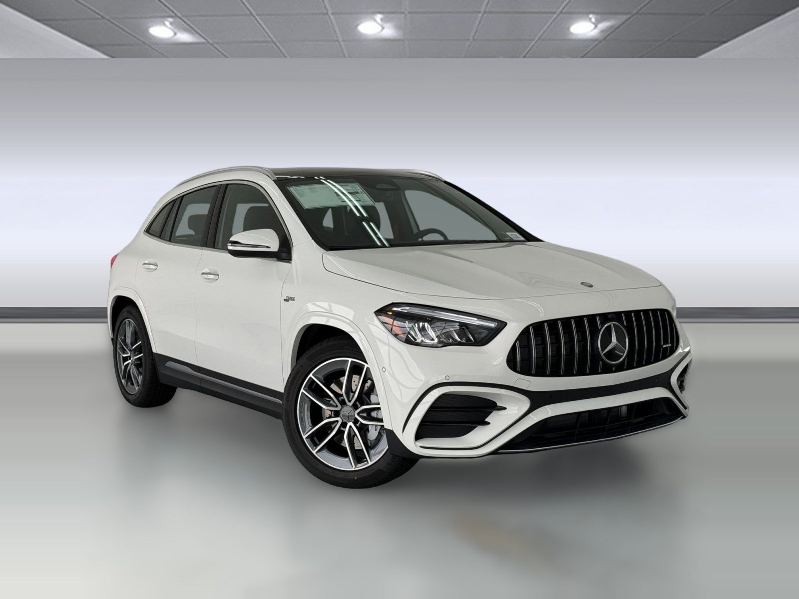 New 2026 Mercedes-Benz GLA 35 AMG 4MATIC image 6
