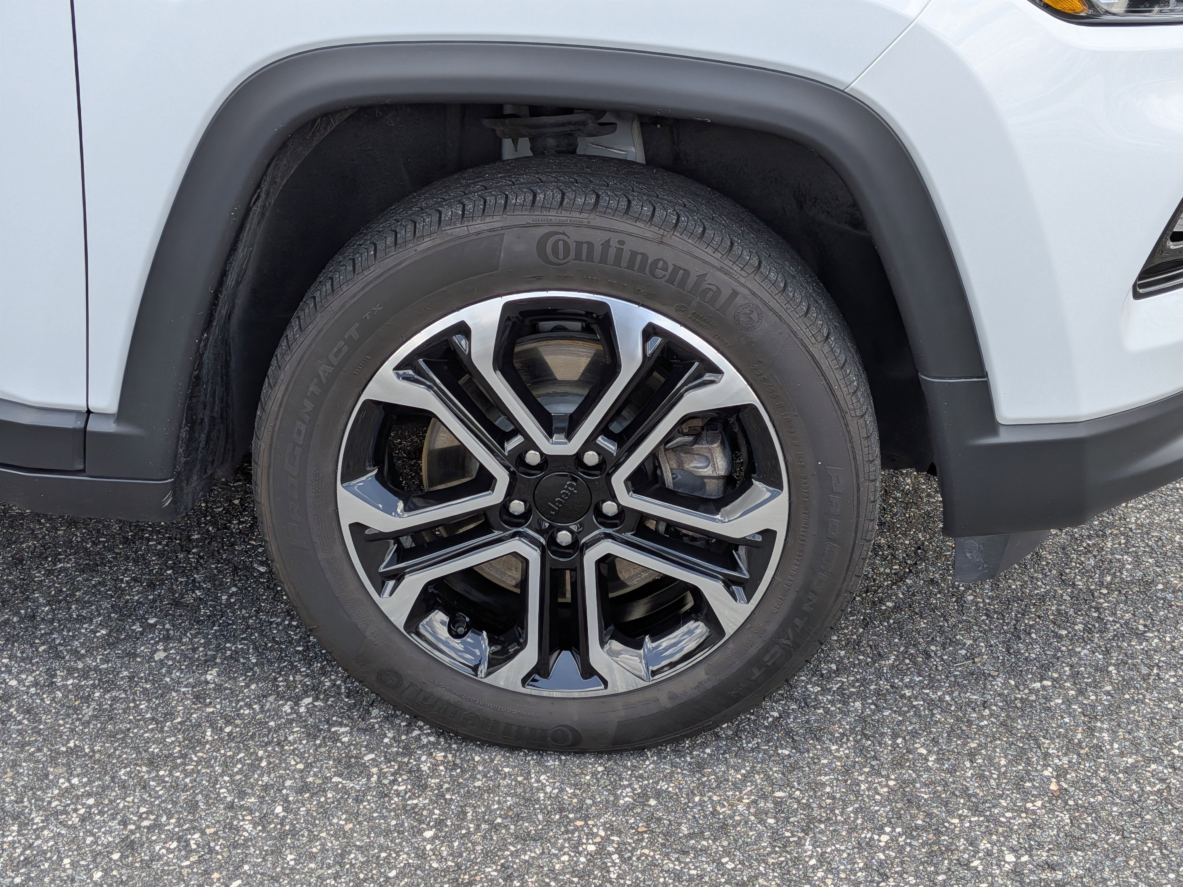 Certified 2023 Jeep Compass Limited AWD/4WD image 10