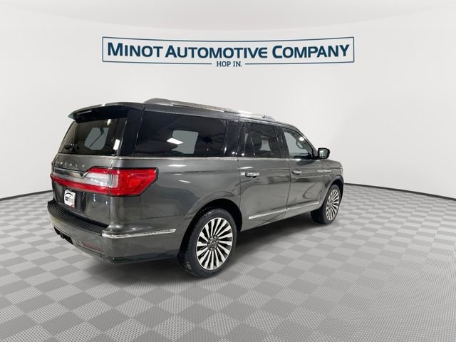 Used 2018 Lincoln Navigator L Reserve w/ Technology Package AWD/4WD image 8