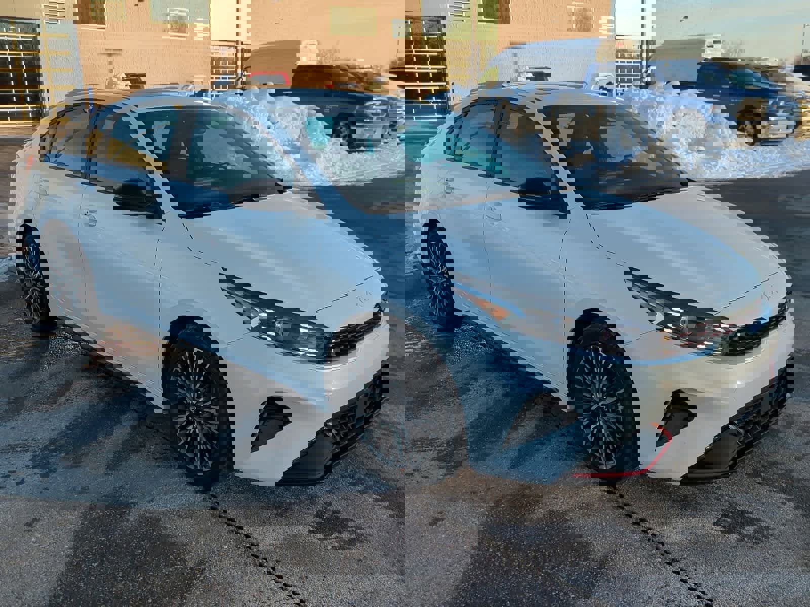 Used 2023 Kia Forte GT-Line w/ GT-Line Premium Package image 2