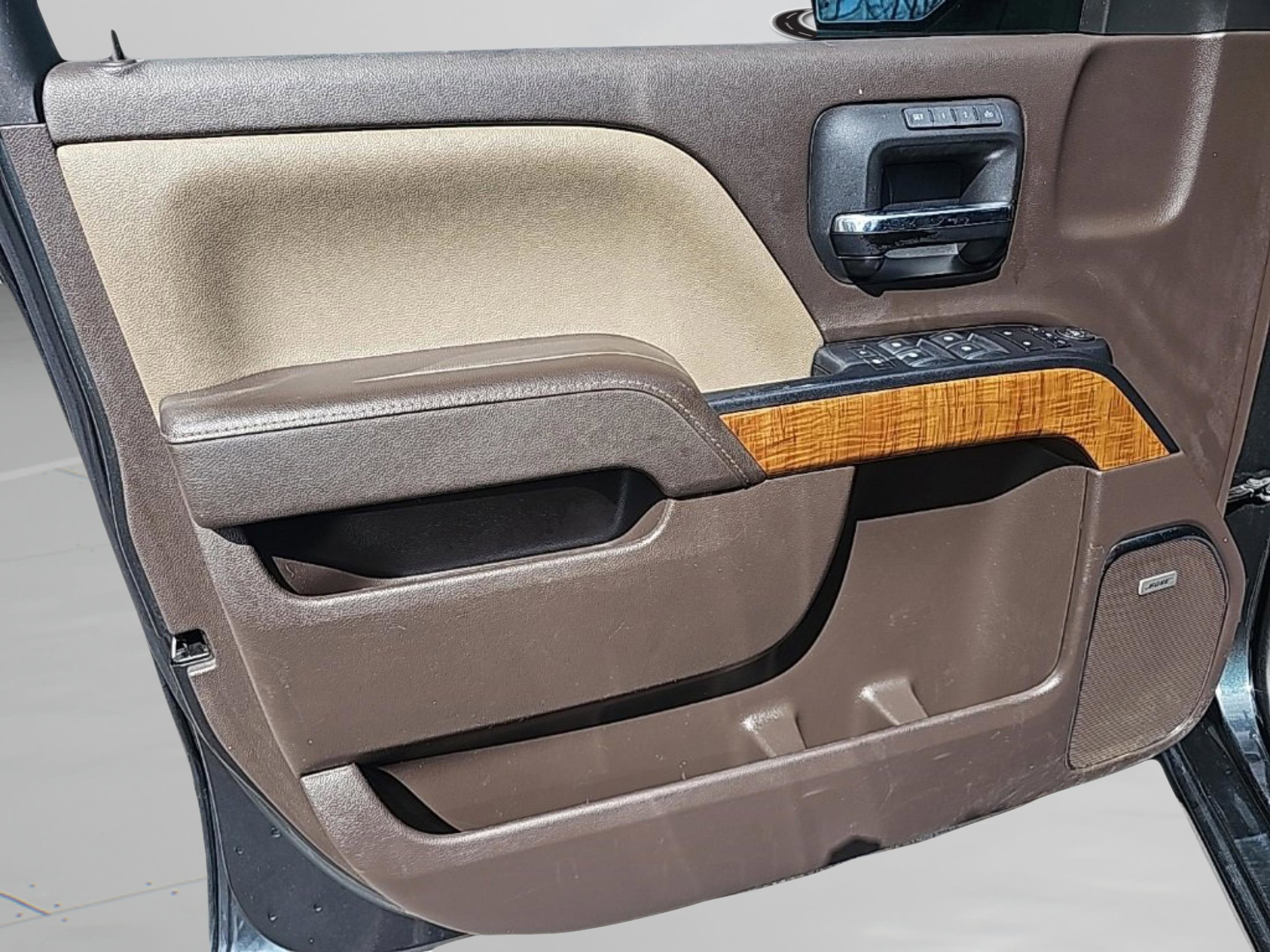 Used 2018 GMC Sierra 1500 SLT w/ Enhanced Driver Alert Package image 16