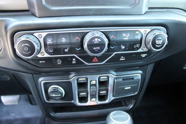 Used 2021 Jeep Gladiator Sport AWD/4WD image 27