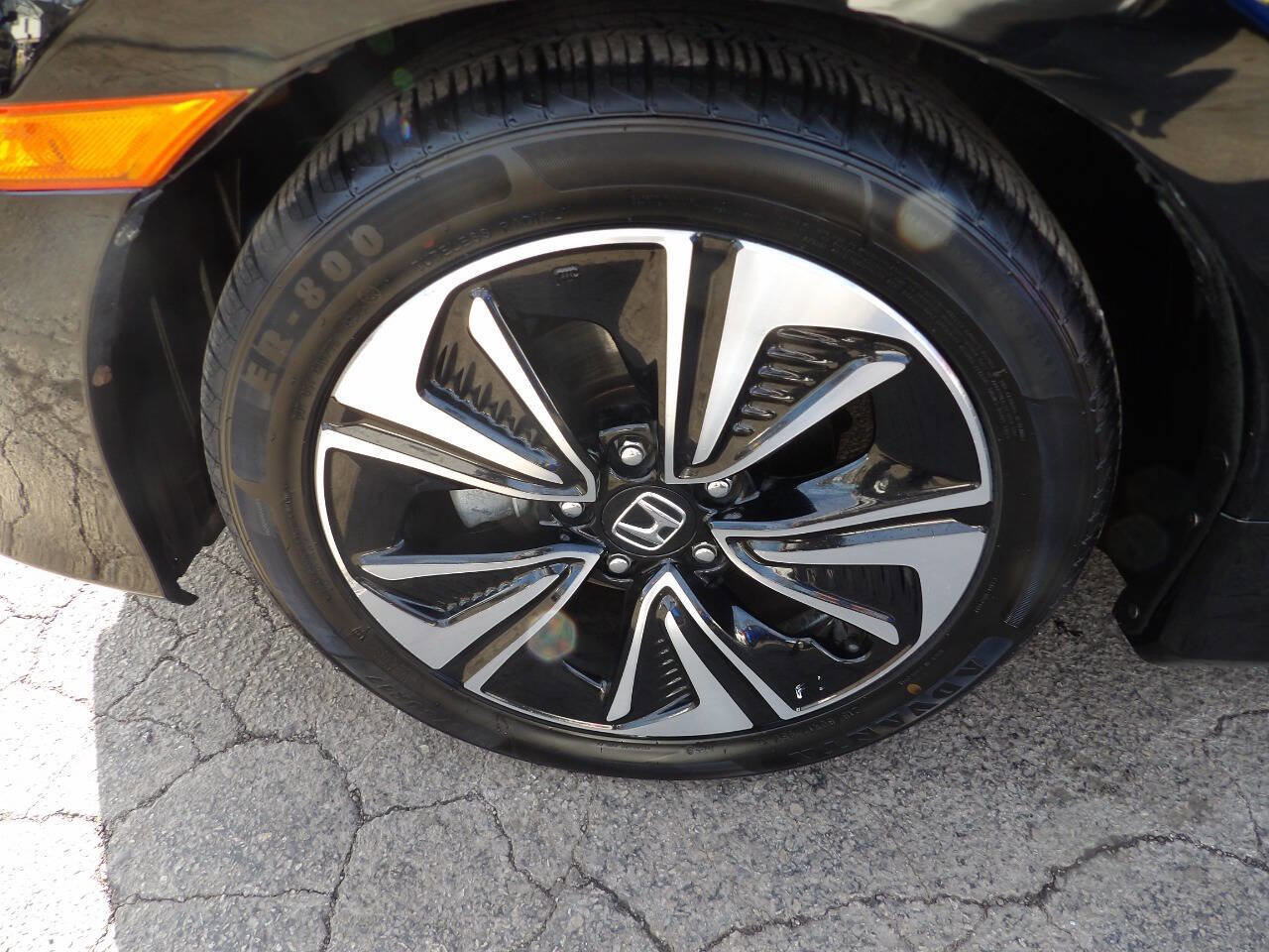 Used 2018 Honda Civic EX-T image 5