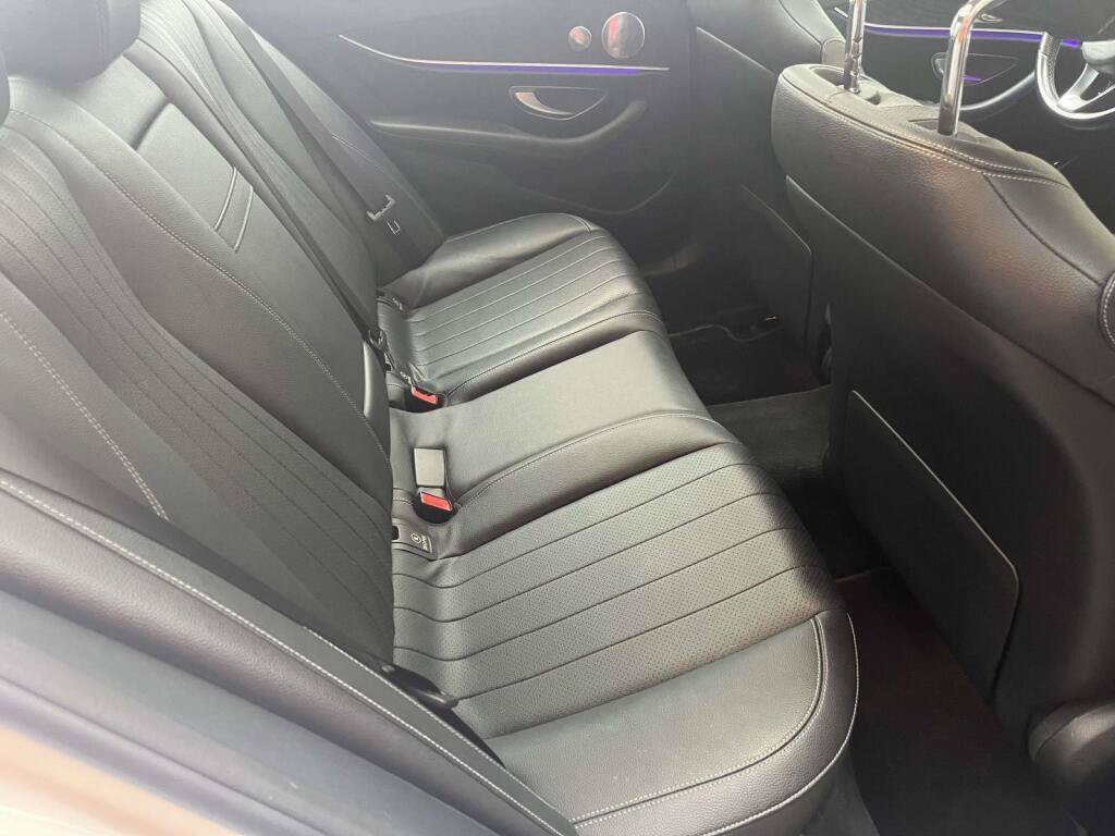 Certified 2018 Mercedes-Benz E 300 4MATIC image 20