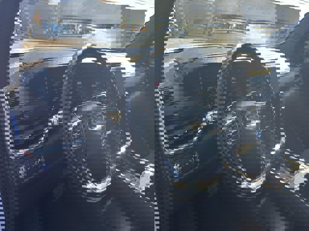 Used 2025 GMC Acadia Elevation image 22