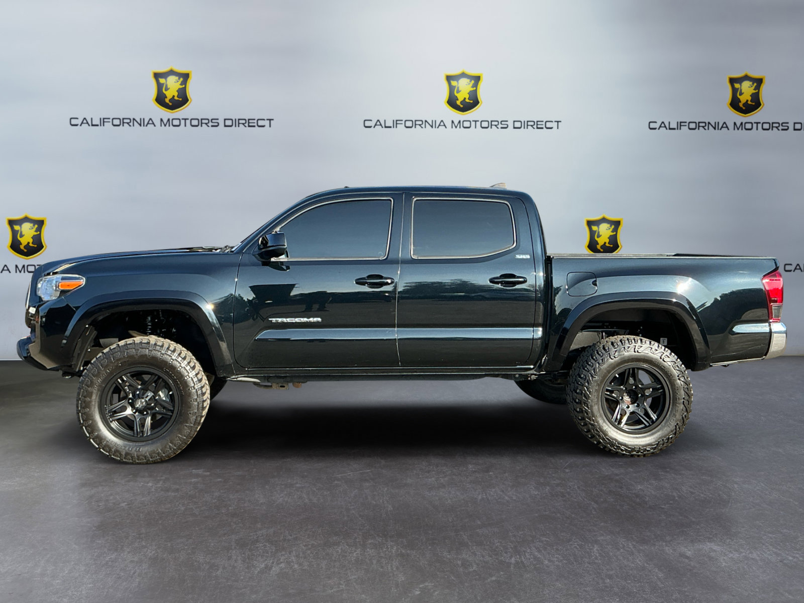Used 2021 Toyota Tacoma SR5 image 6