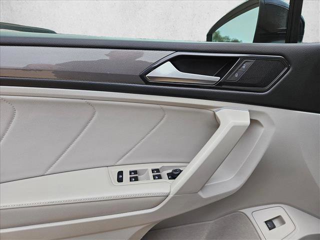 Used 2024 Volkswagen Tiguan SE FWD image 27