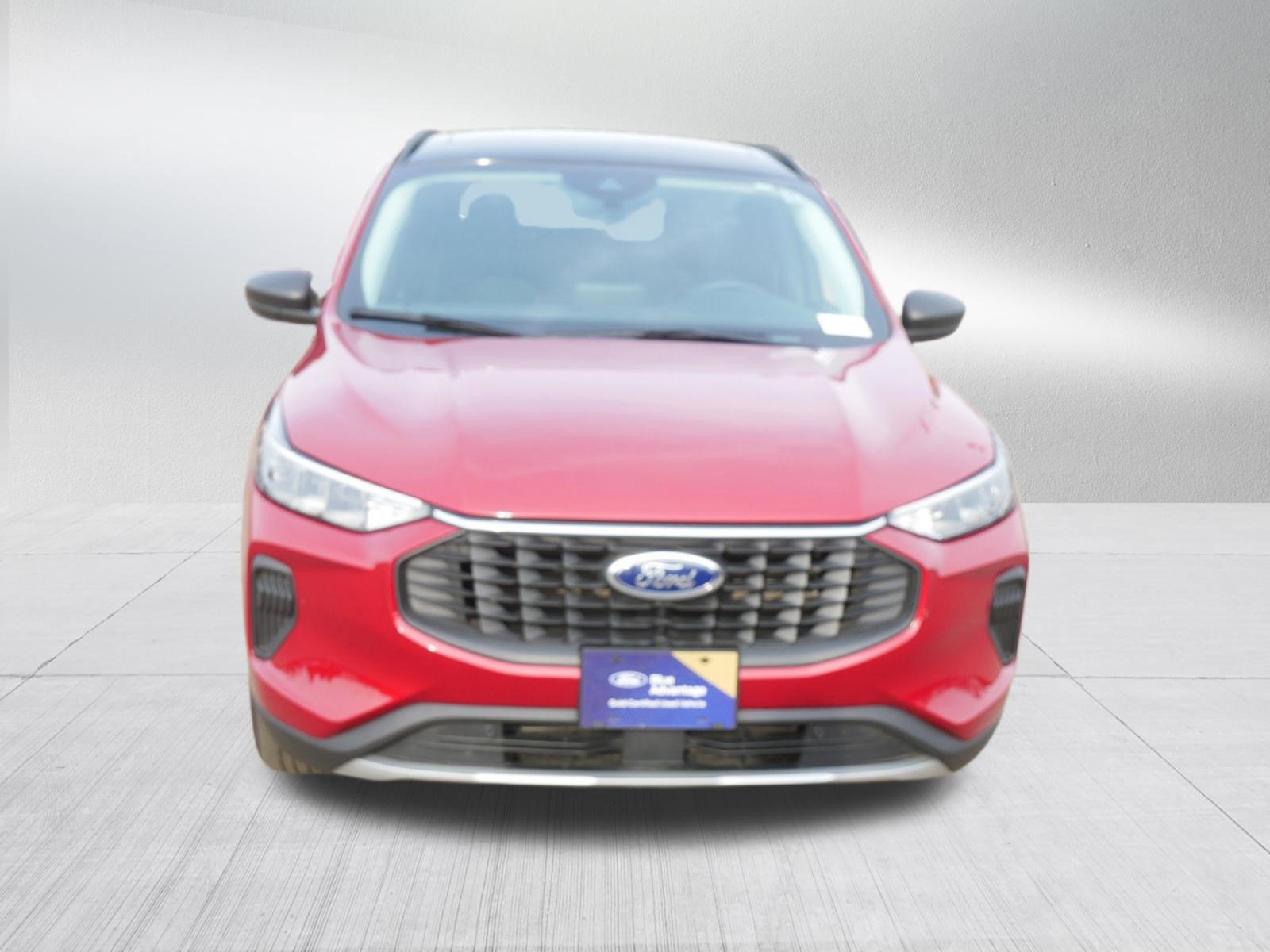 Certified 2023 Ford Escape Active AWD/4WD image 2