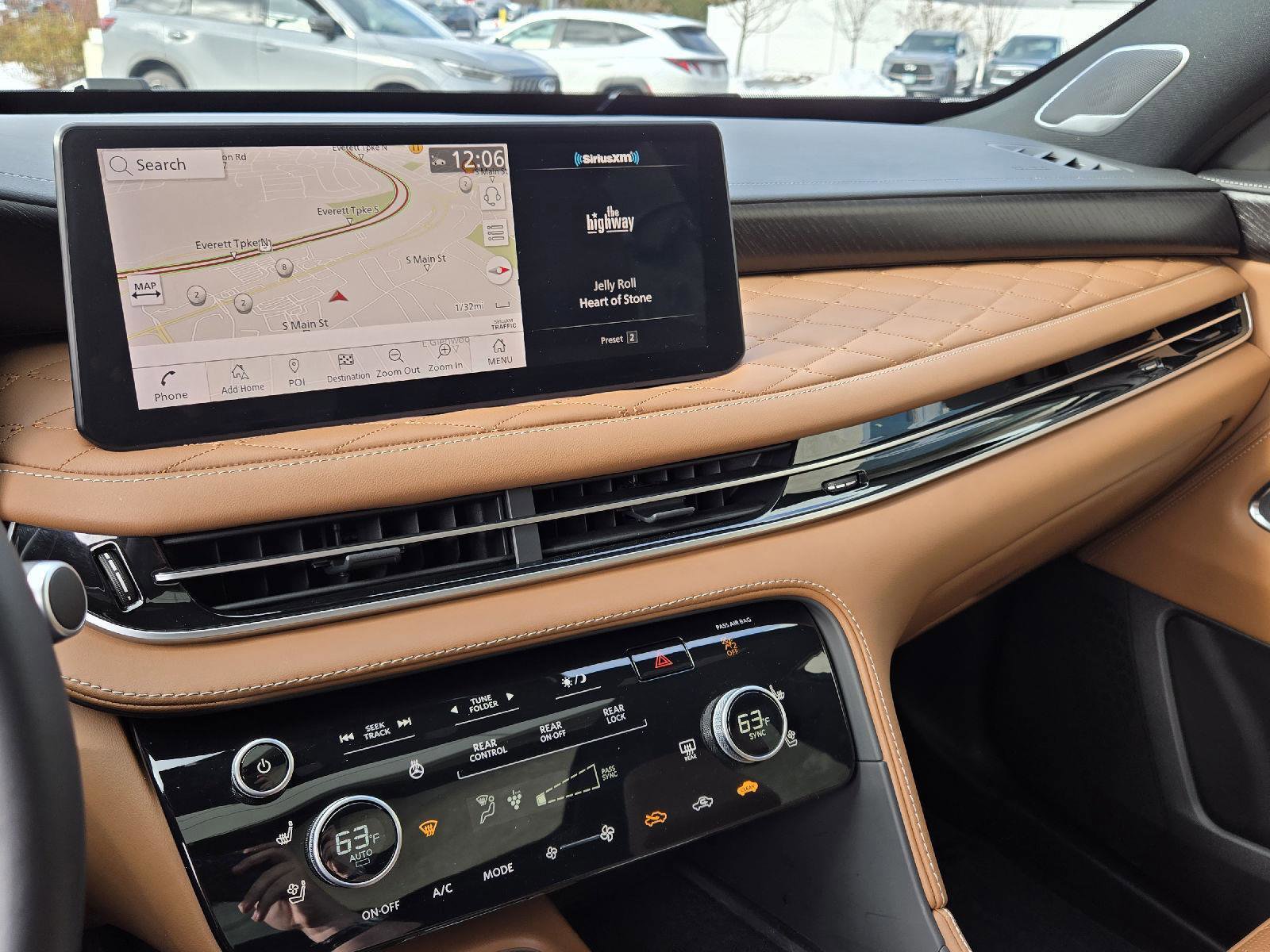 Certified 2025 INFINITI QX60 Autograph w/ Cargo Package image 32