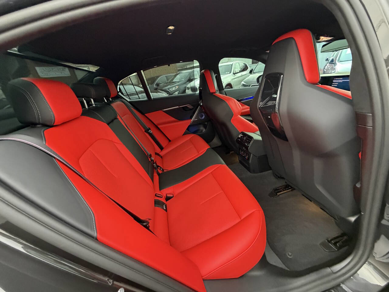 Used 2026 BMW M5 w/ Carbon Package image 16