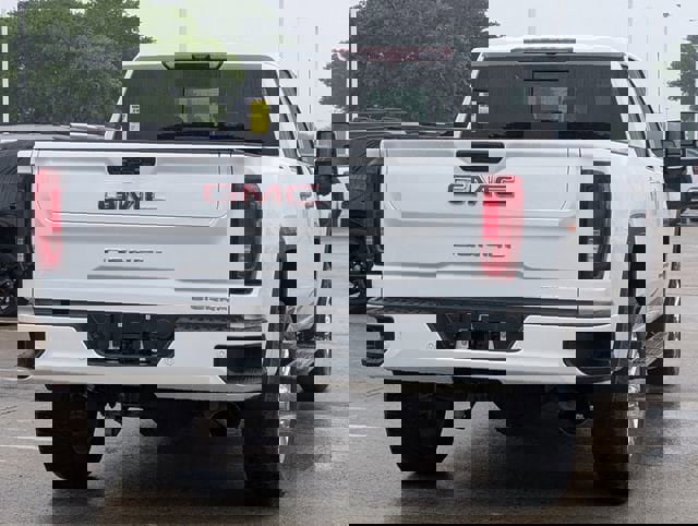 Used 2022 GMC Sierra 2500 Denali AWD/4WD image 4