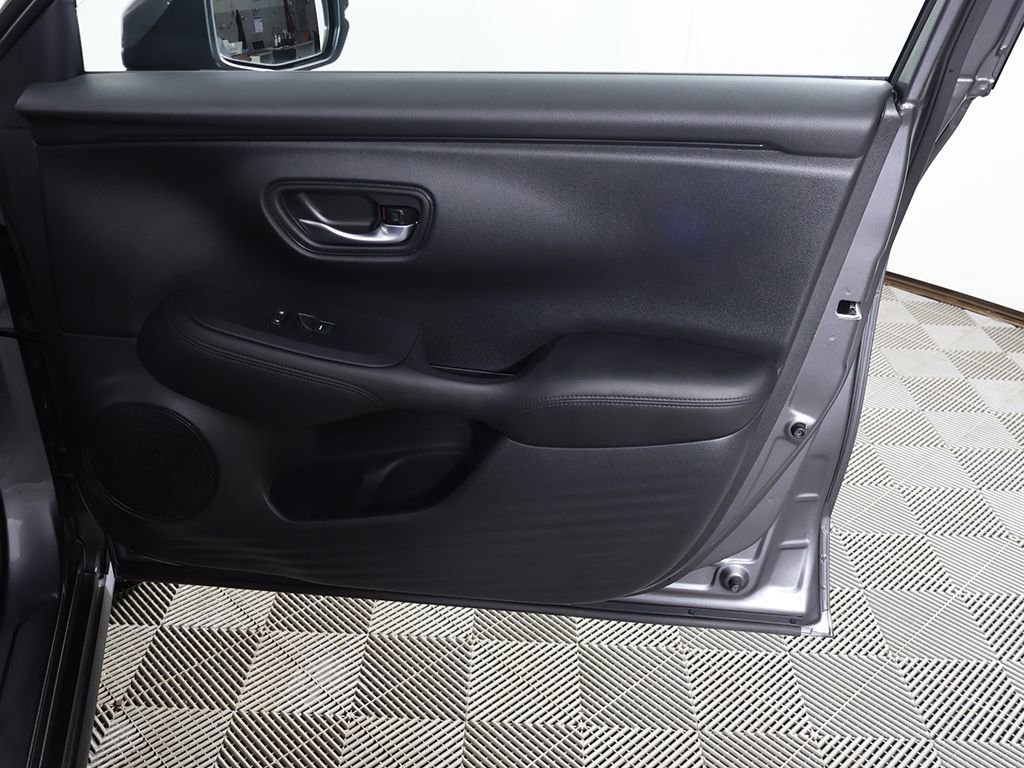 Used 2025 Honda HR-V LX image 20