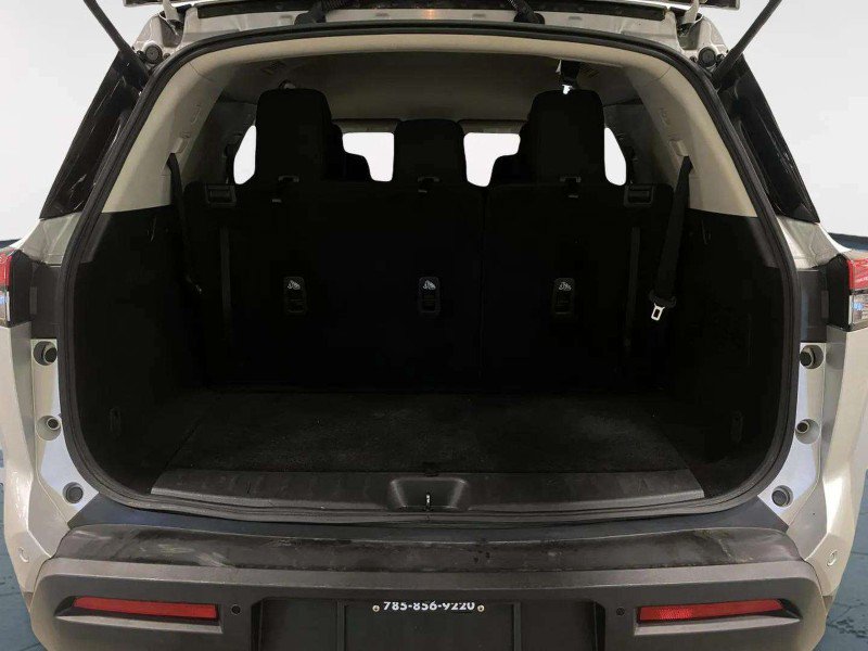 Used 2024 Nissan Pathfinder SV AWD/4WD image 31