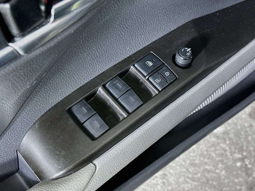 Used 2021 Toyota Camry LE FWD image 21