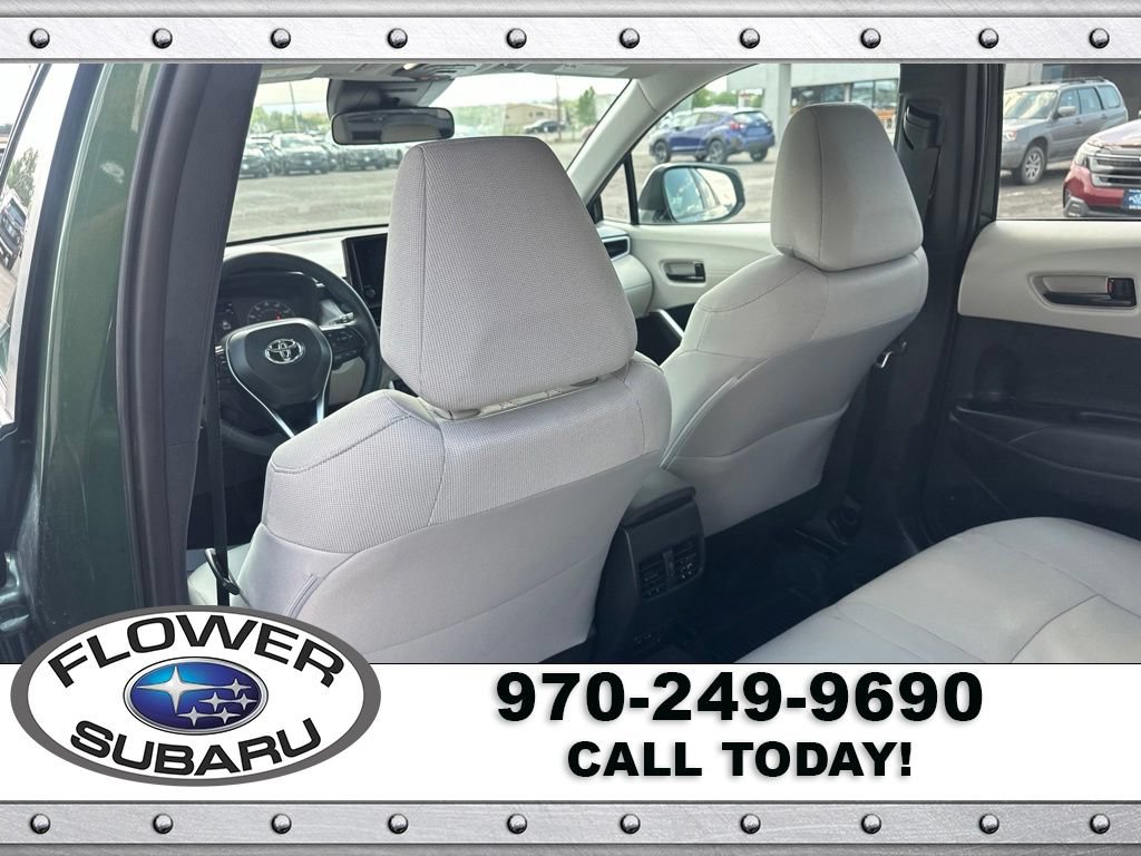 Used 2024 Toyota Corolla Cross LE AWD/4WD image 19
