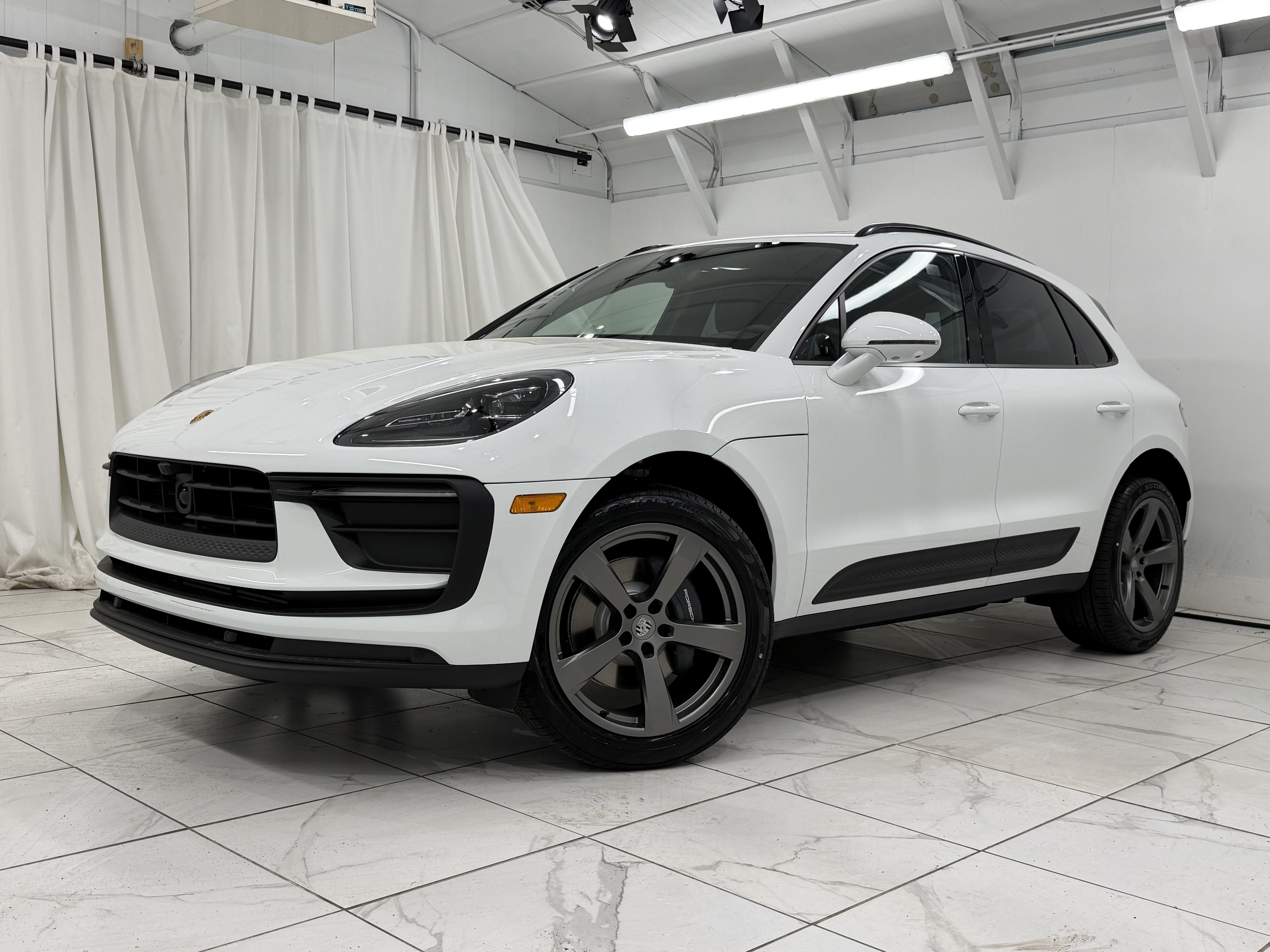 New 2026 Porsche Macan AWD/4WD image 1
