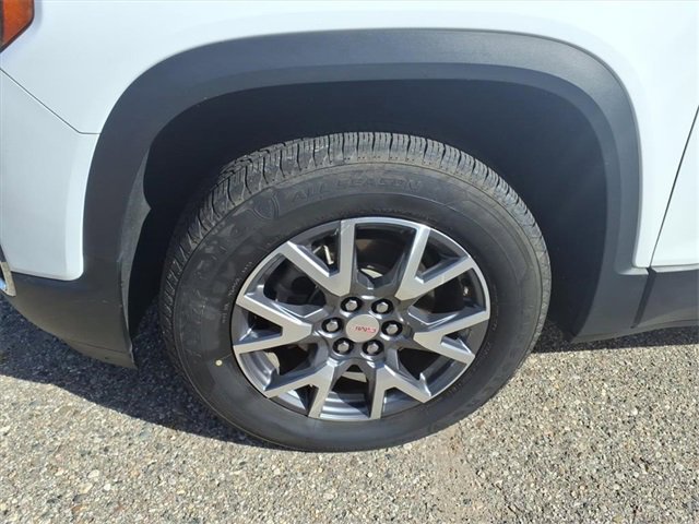 Used 2023 GMC Acadia SLT image 4