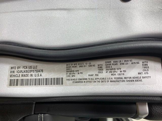 Used 2023 Jeep Grand Cherokee L Limited w/ Black Appearance Package image 38