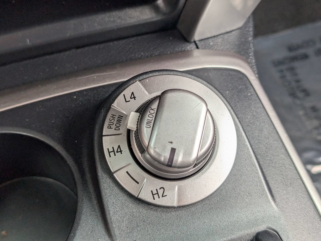 Used 2022 Toyota 4Runner SR5 AWD/4WD image 27