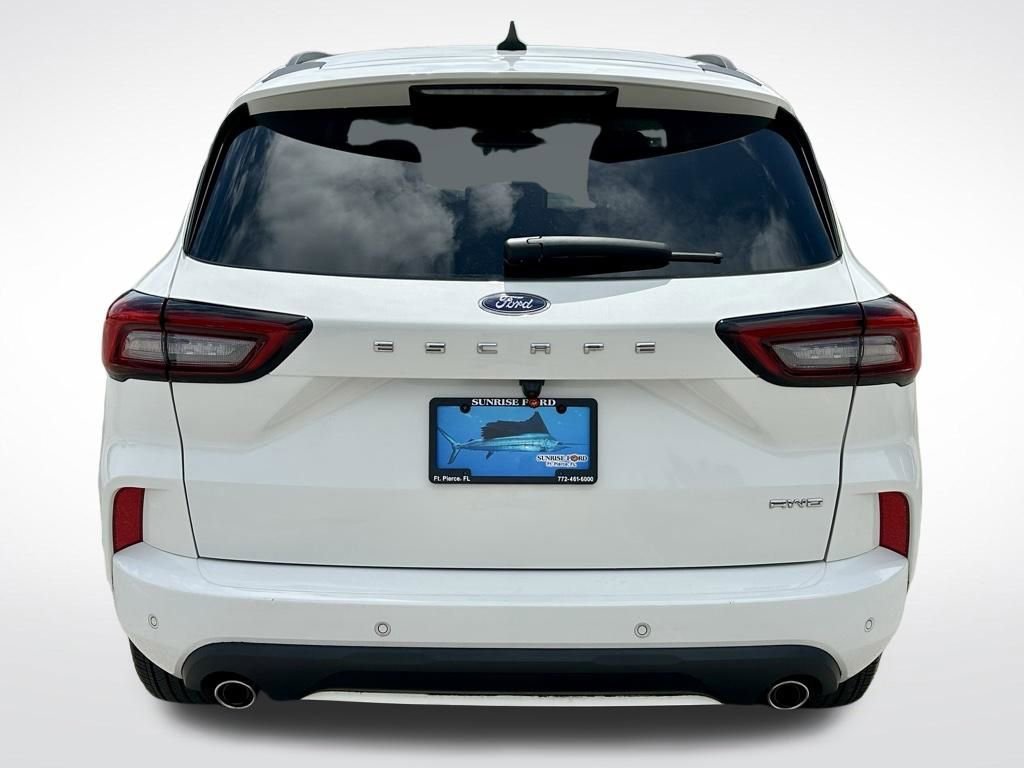 Used 2023 Ford Escape ST-Line w/ Tech Pack #1 AWD/4WD image 6