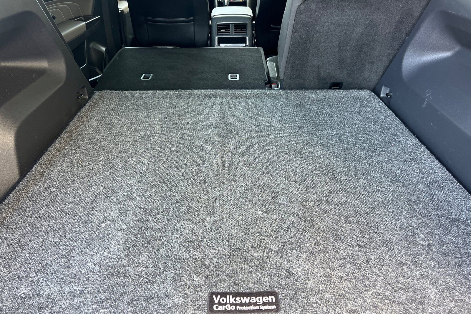 Used 2023 Volkswagen Atlas Cross Sport SEL image 15