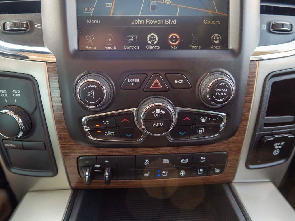 Used 2015 RAM 2500 Laramie w/ Convenience Group AWD/4WD image 30