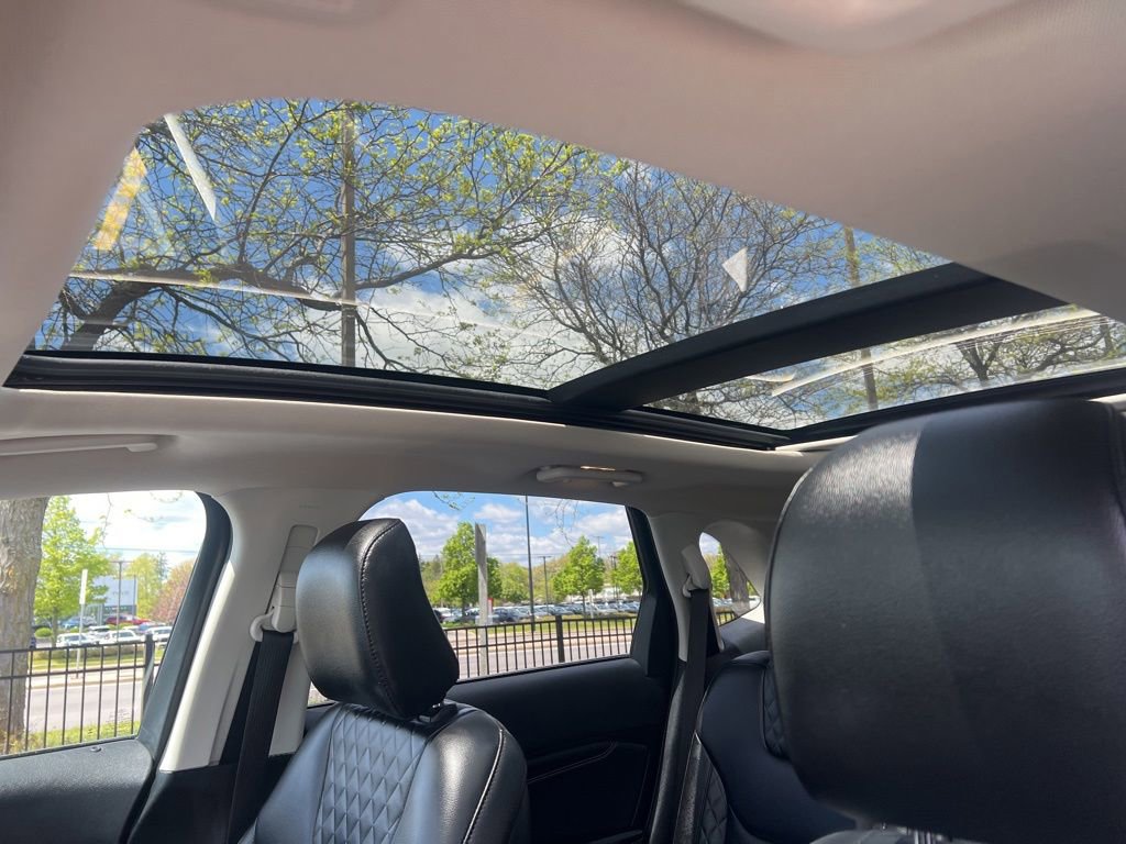 Used 2023 Ford Edge Titanium AWD/4WD image 8
