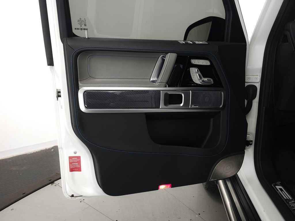 Certified 2025 Mercedes-Benz G 580 w/ EQ Technology image 5