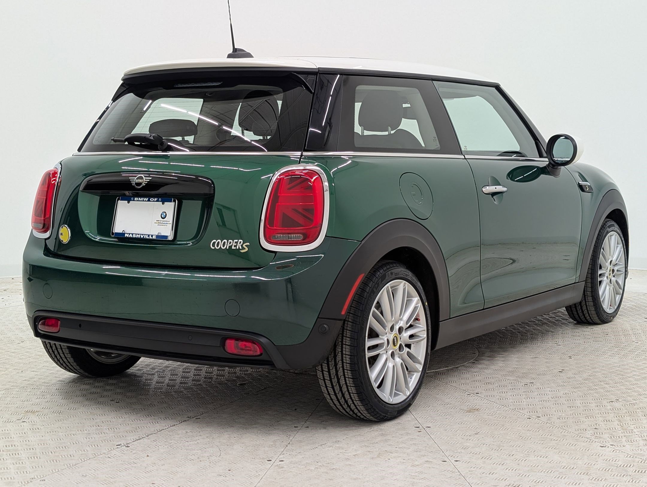 Used 2024 MINI Cooper SE image 9