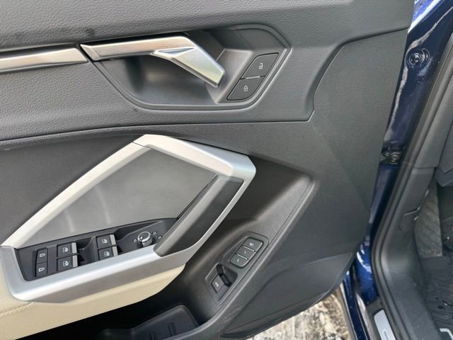 Certified 2025 Audi Q3 2.0T Premium w/ Convenience Package image 11