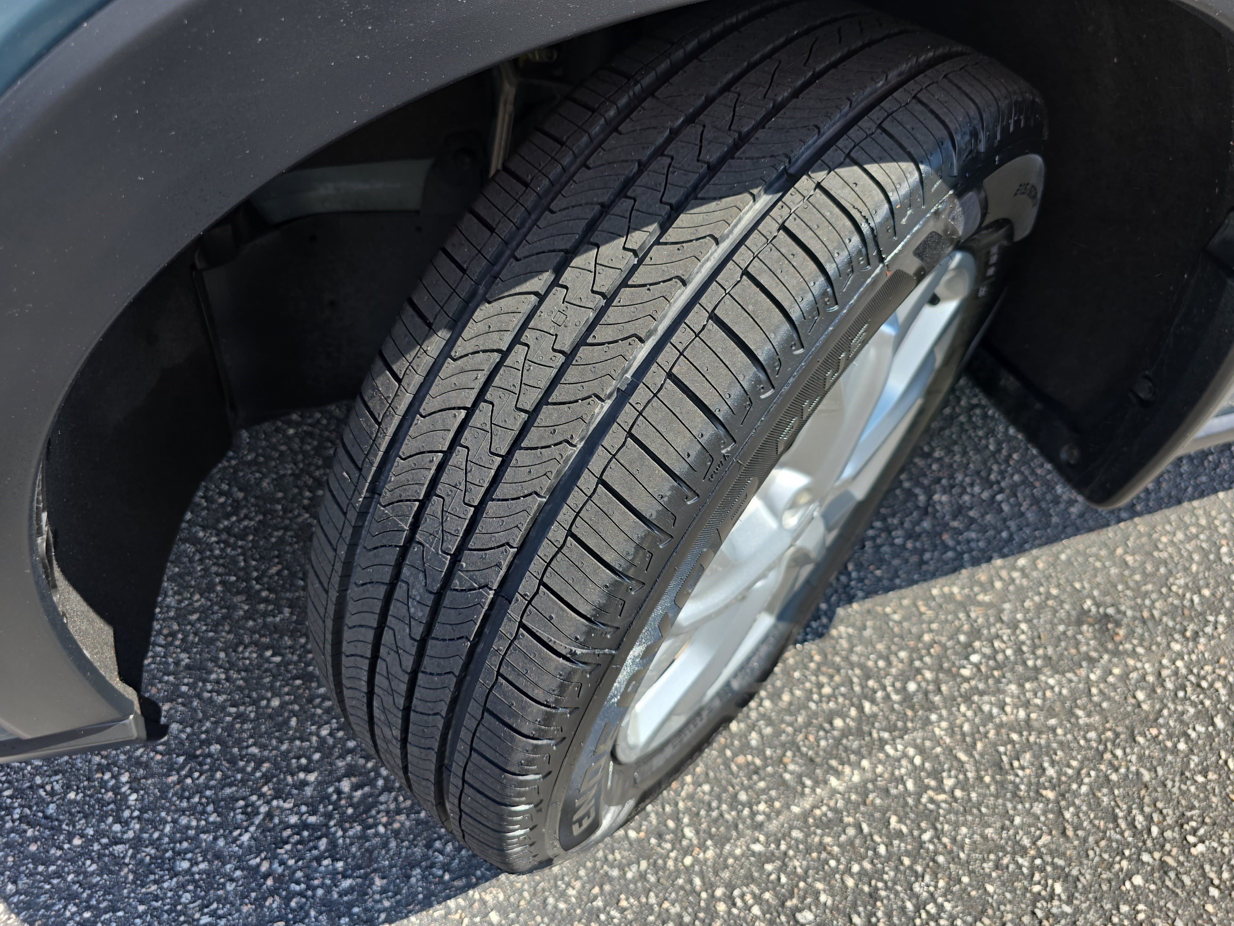 Certified 2025 Honda HR-V LX image 30