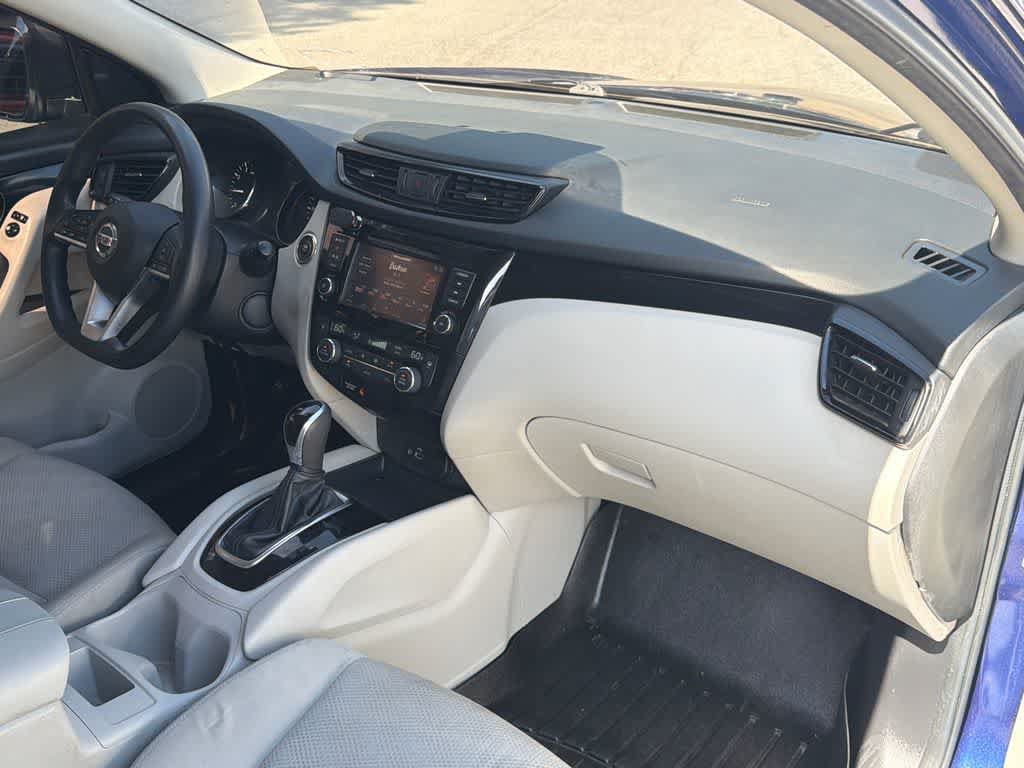 Used 2019 Nissan Rogue Sport SV AWD/4WD image 13