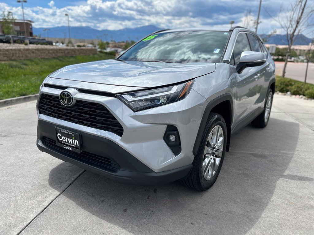 Used 2025 Toyota RAV4 XLE Premium FWD image 3