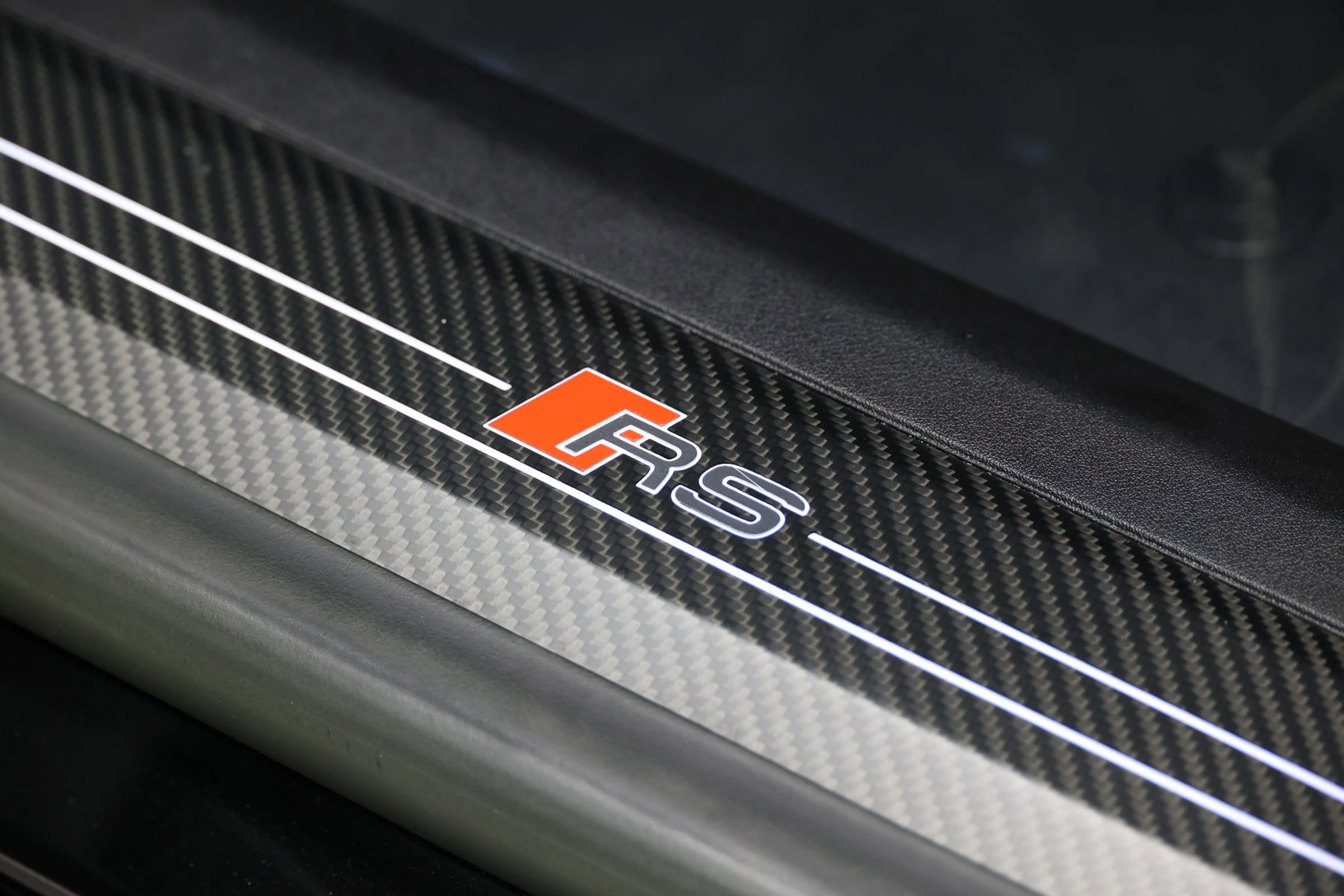 Used 2022 Audi RS e-tron GT w/ Carbon Performance Package image 16