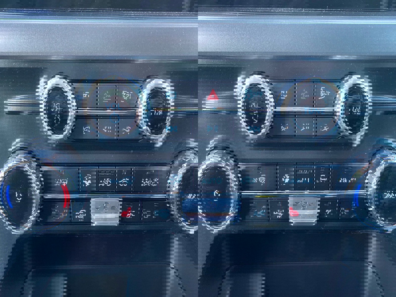 Used 2025 Ford F150 XLT w/ Equipment Group 302A MID image 16