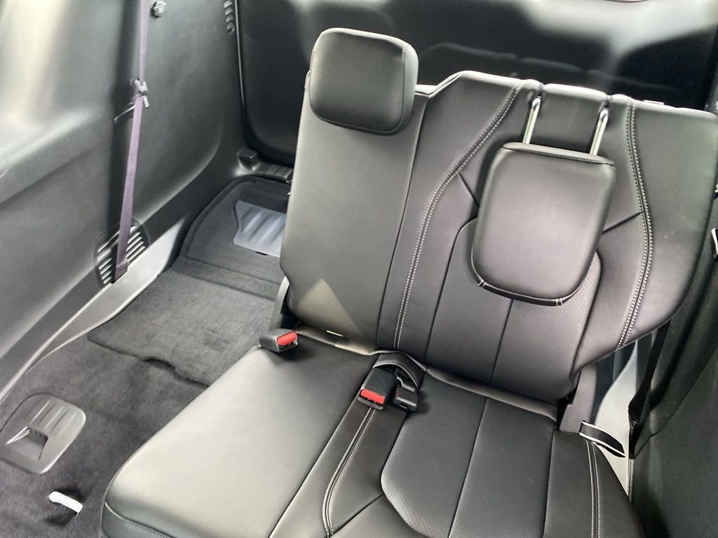 New 2026 Chrysler Pacifica Select w/ S Appearance Package image 16