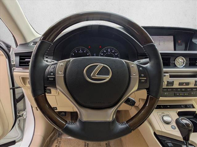 Used 2013 Lexus ES 350 w/ Luxury Pkg FWD image 19