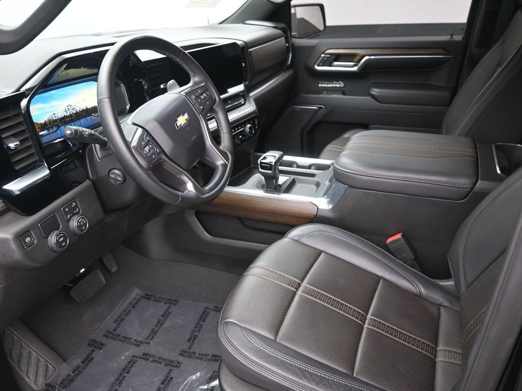Used 2024 Chevrolet Silverado 1500 High Country RWD image 12