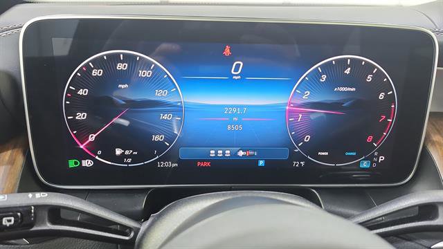 Used 2025 Mercedes-Benz GLC 300 image 16
