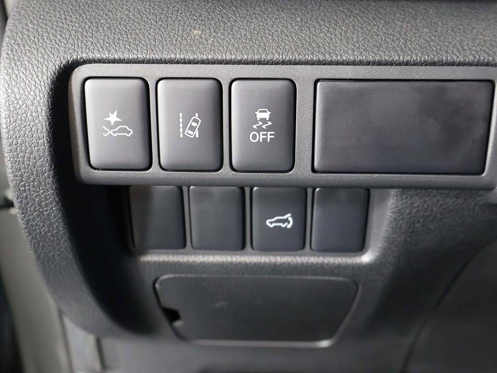 New 2026 Mitsubishi Eclipse Cross Black Edition image 35