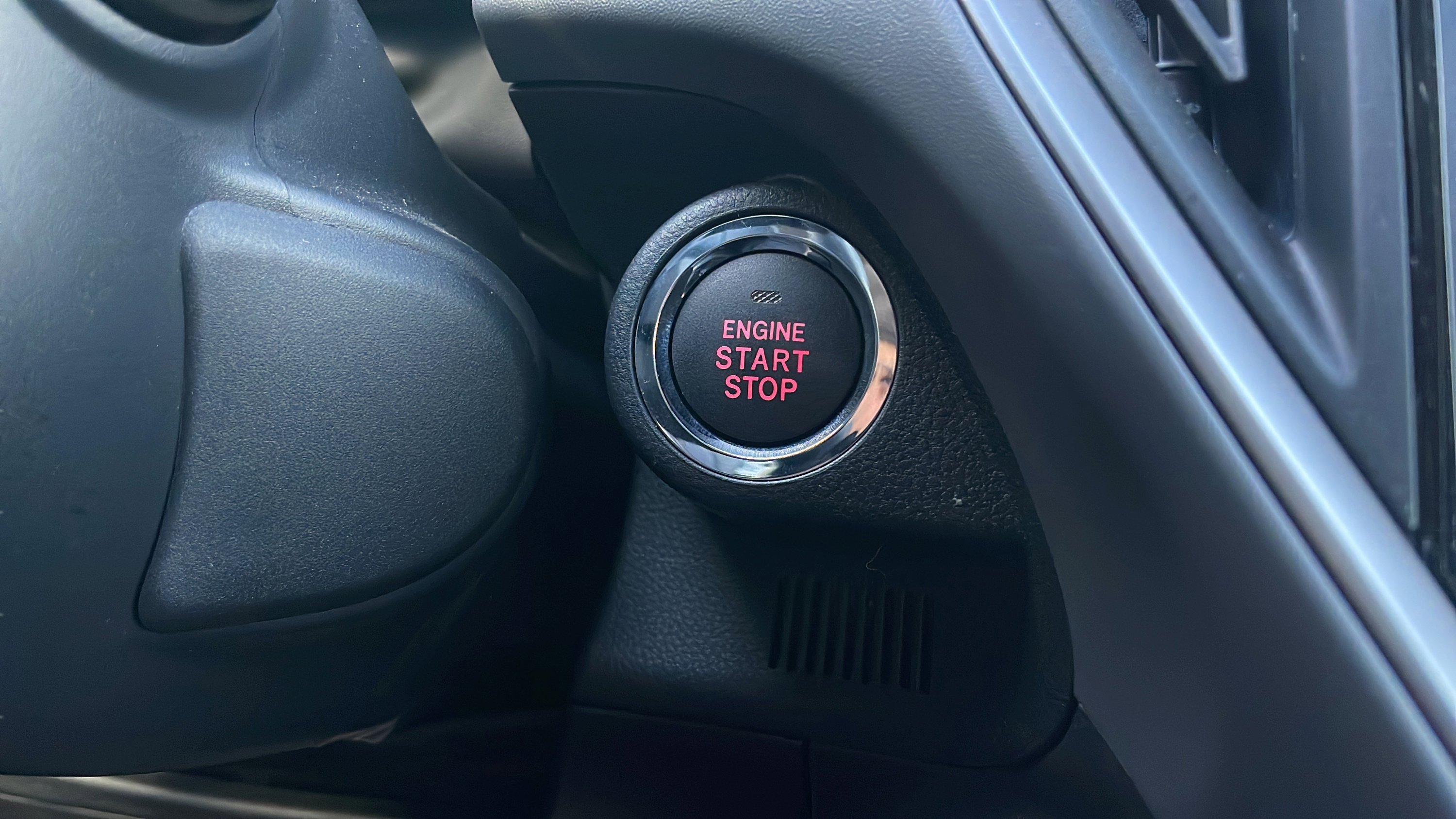 Used 2025 Subaru Crosstrek 2.0i Premium w/ Crosstrek Mirror Package image 12