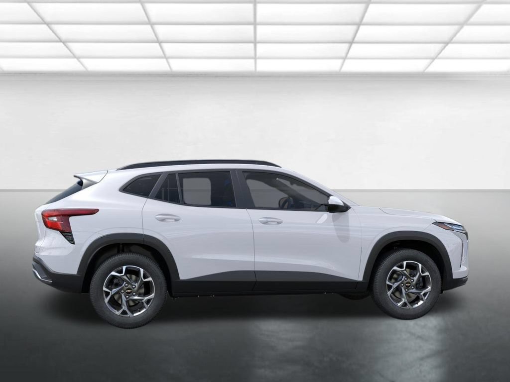 New 2026 Chevrolet Trax LT w/ Sunroof Package FWD image 6
