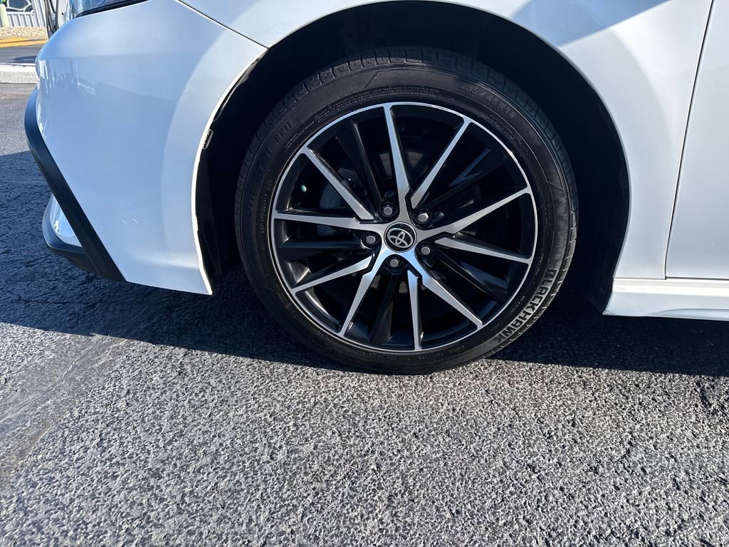 Used 2021 Toyota Camry SE FWD image 37