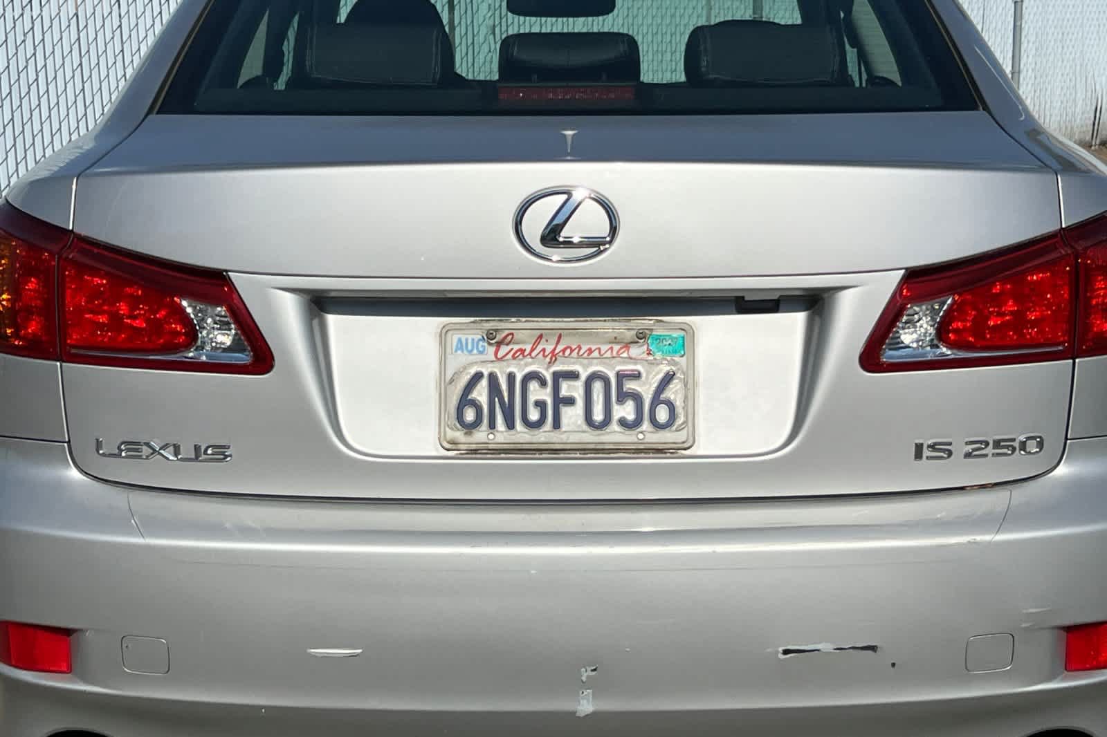 Used 2010 Lexus IS 250 w/ Preferred Accessory Package RWD image 22