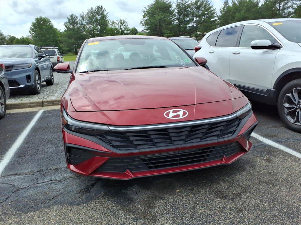 Used 2024 Hyundai Elantra SEL FWD image 9