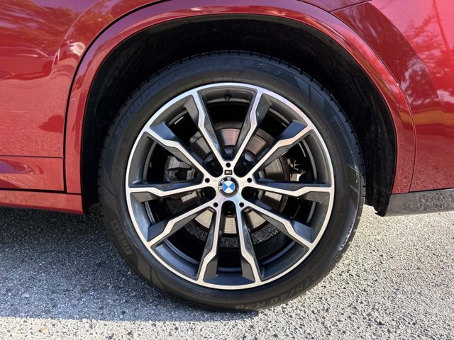 Used 2021 BMW X4 xDrive30i w/ M Sport Package AWD/4WD image 11